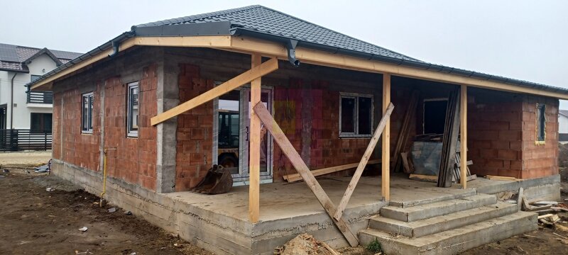 Sabareni, casa noua 4 camere parter, curte 480 mp