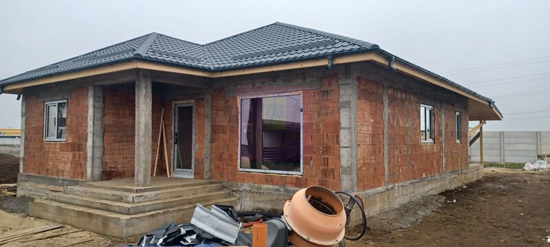 Sabareni, casa noua 4 camere parter, curte 480 mp